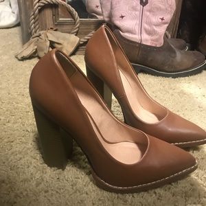 VENUS Shoes - Pointy toe Chunky heel pump 4.5inch heels VENUS Shoes - Pointy toe Chunky heel pump 4.5inch heels